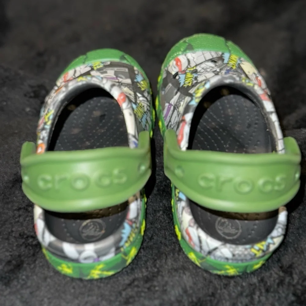 CROCS BUMP IT TMNT CLOG Yth's (M) Black Croslite Slip-On Clogs